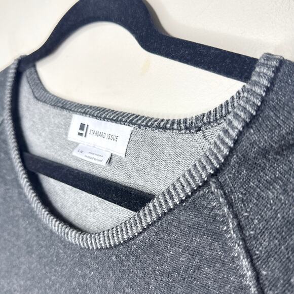 Standard‎ Issue Men's Large Graphite Gray Crewneck Fleece Sweater Contrast Trim - Picture 2 of 8